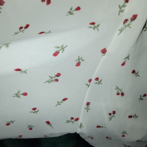 🌹Forever 21 White Rosebud Print Apron Style Romper W/Adjustable Straps Sz Small - Picture 3 of 6